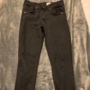 Black skinny jeans